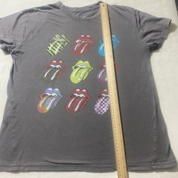 The Rolling Stones Gray Tee with Colorful Graphic Size Large - Picture 5 of 8